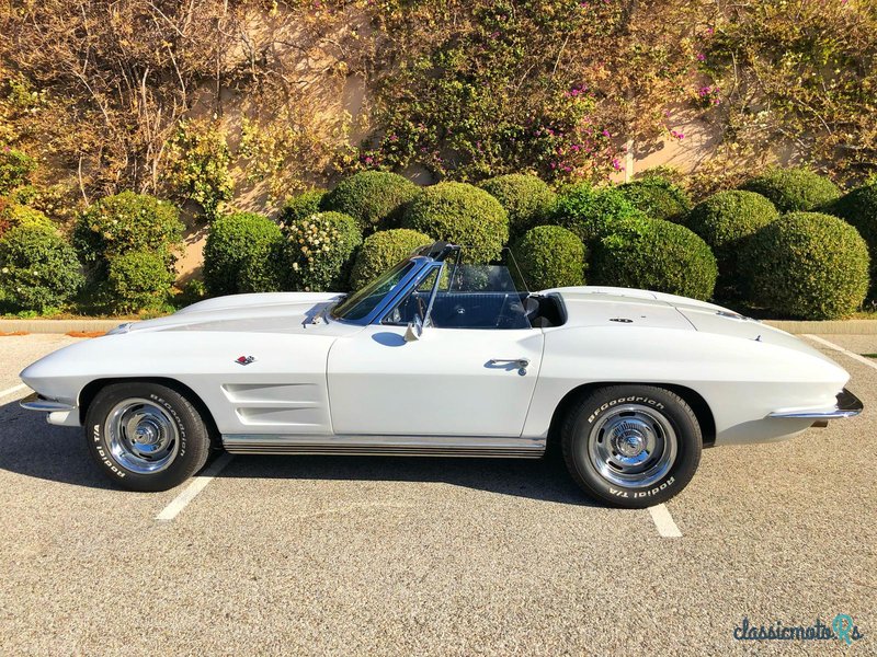 1964' Chevrolet Corvette Stingray photo #2