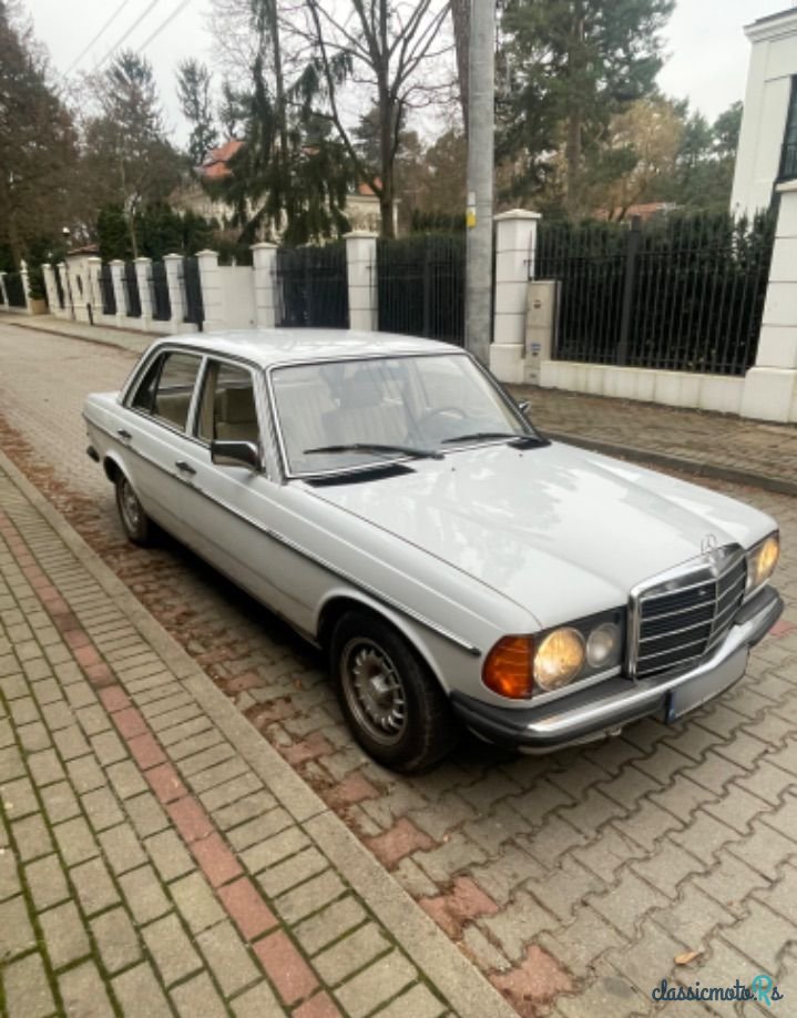 1980' Mercedes-Benz W123 photo #6