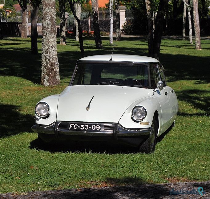 1966' Citroen Id-19 P Confort photo #1