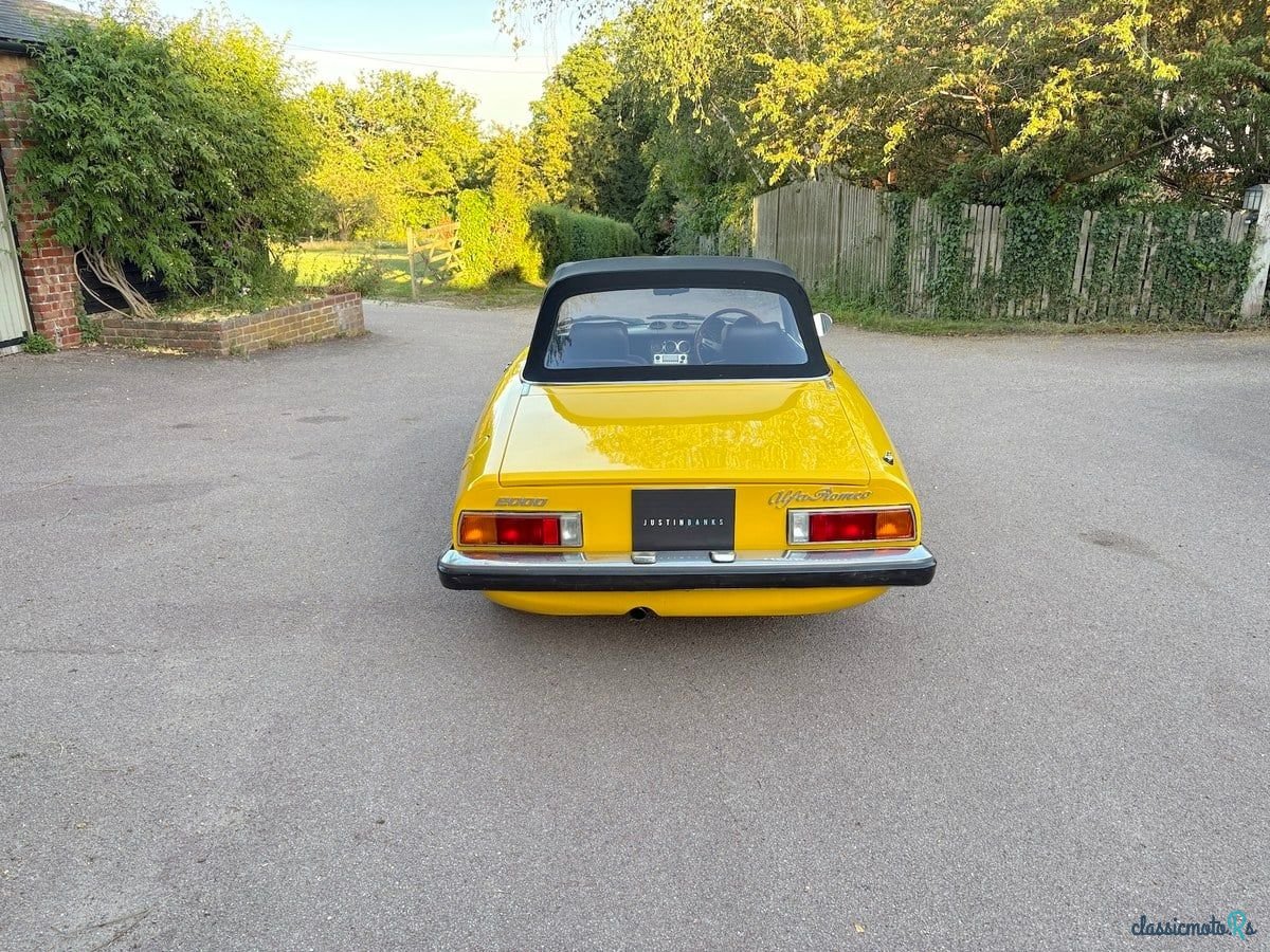 1974' Alfa Romeo Spider photo #4
