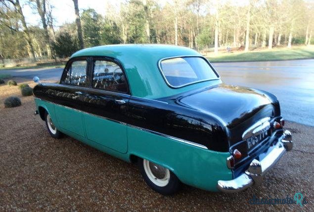 1954' Ford Consul photo #1