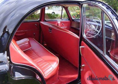 1956' Morris Isis De Lux Saloon photo #5