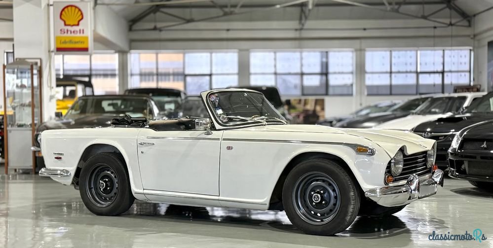 1968' Triumph TR5 photo #1
