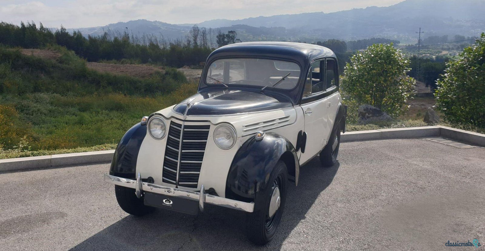 1946' Renault Juvaquatre photo #2