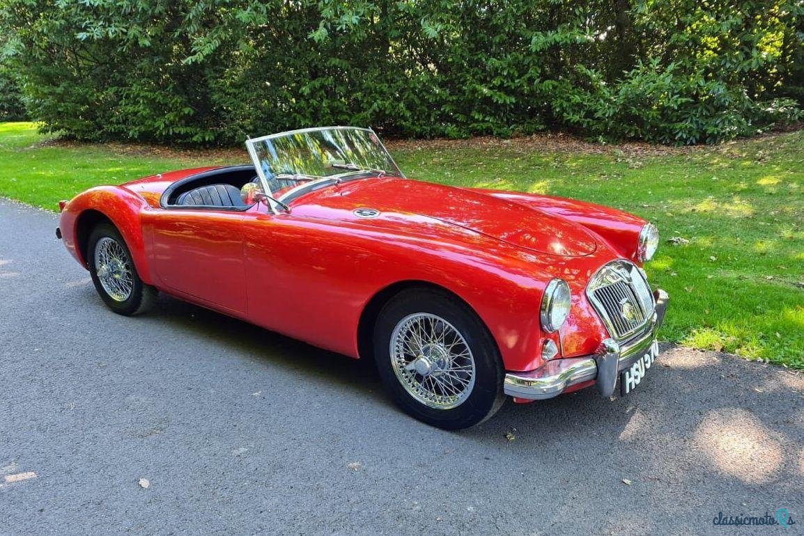 1957' MG Roadster photo #2