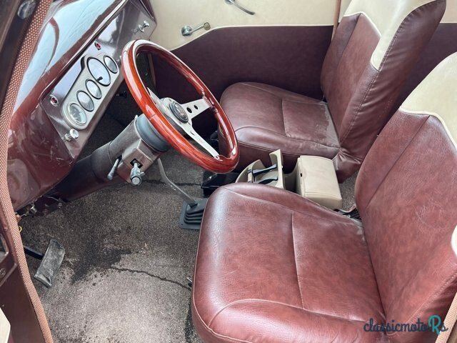 1941' Plymouth photo #3