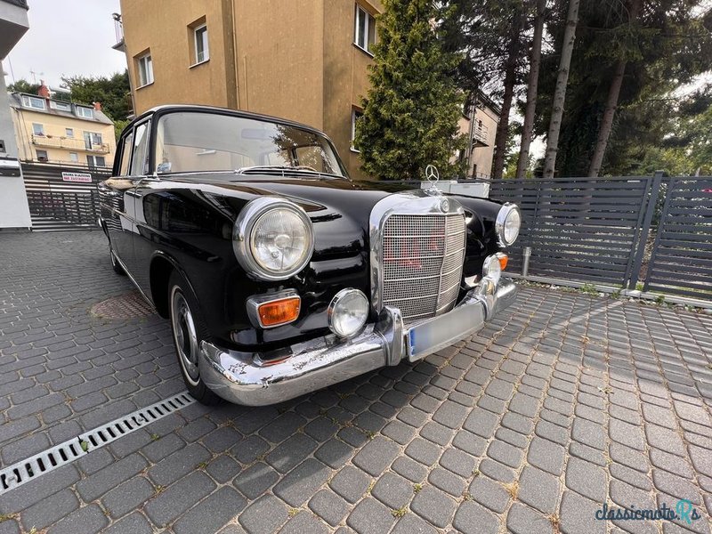 1966' Mercedes-Benz W110 photo #5