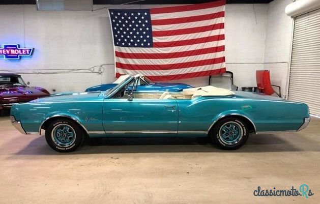 1967' Oldsmobile Cutlass photo #1