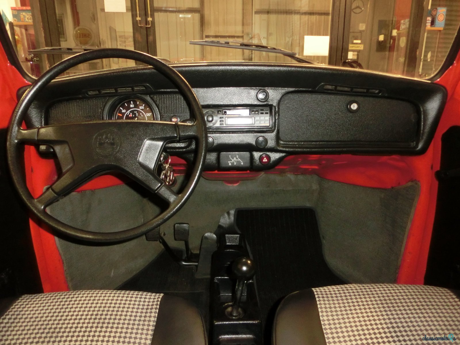 1982' Volkswagen Escarabajo 1200 SEDAN photo #4