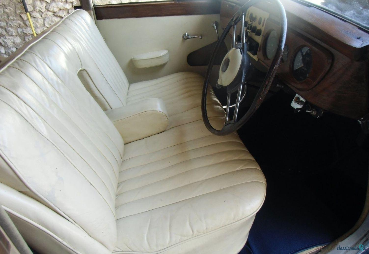 1952' Armstrong-Siddeley Whitley photo #1