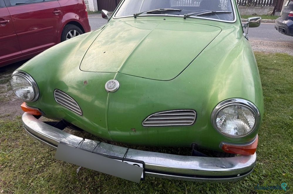 1972' Volkswagen Karmann Ghia photo #5