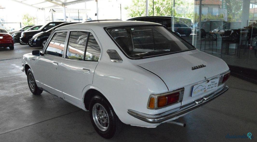 1975' Toyota Corolla photo #1