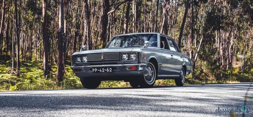 1970' Toyota Crown Super Deluxe photo #2