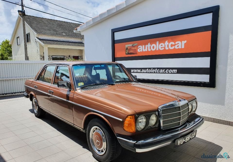 1977' Mercedes-Benz 300 photo #1