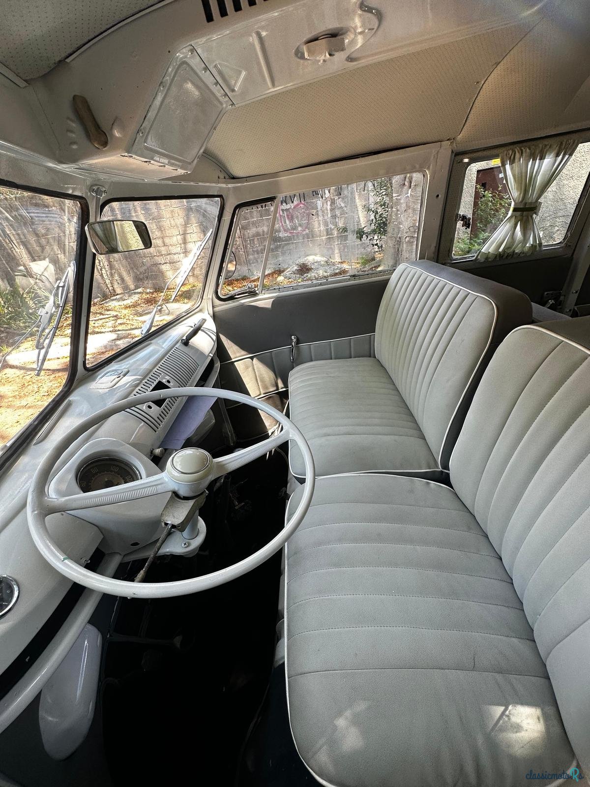 1974' Volkswagen T1 Splitwindow bus photo #6