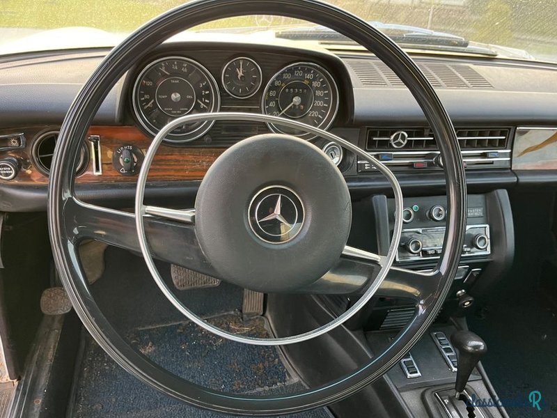 1972' Mercedes-Benz W114 photo #6