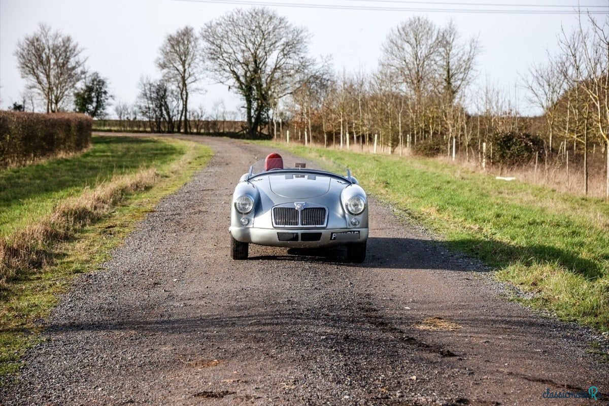 1957' MG MGA photo #3