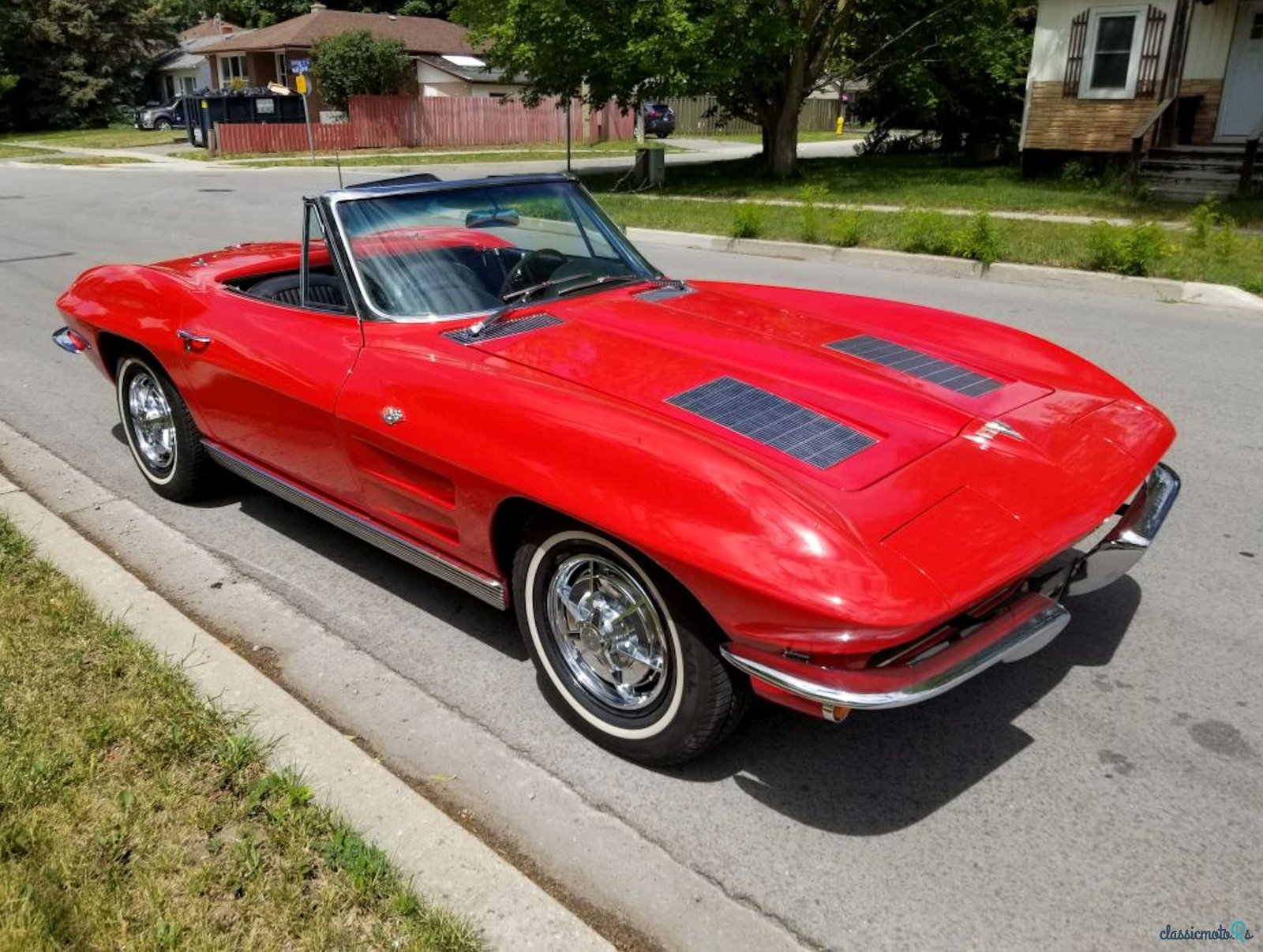 1963' Chevrolet Corvette Roadster photo #2