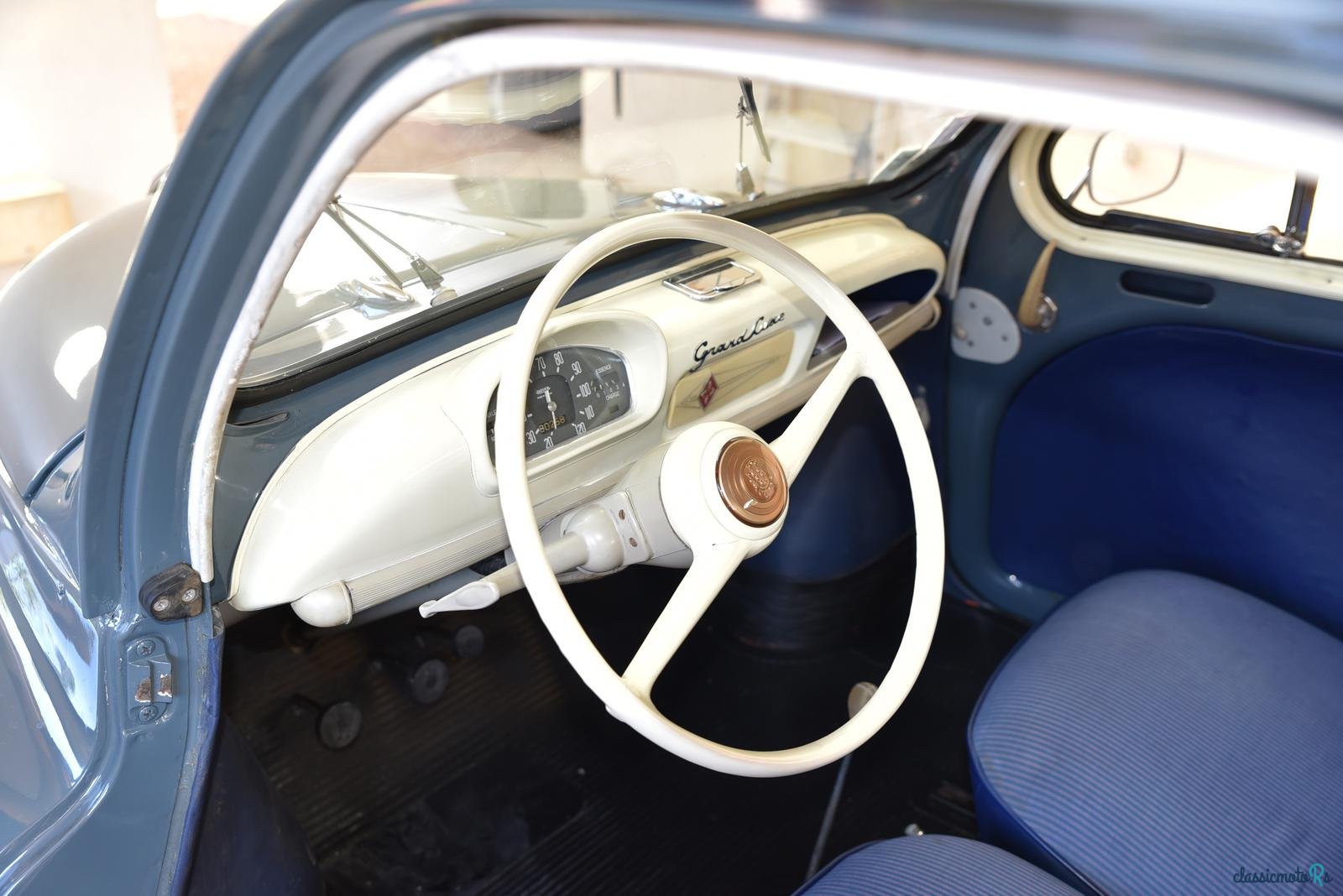 1958' Renault 4CV photo #3