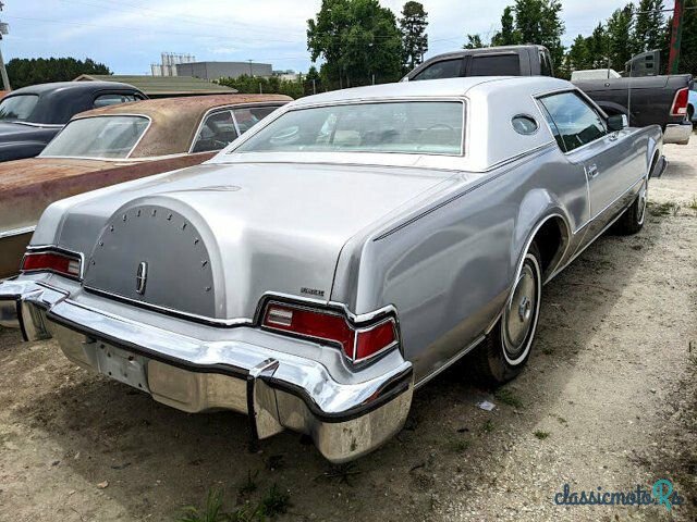 1974' Lincoln Mark IV photo #5