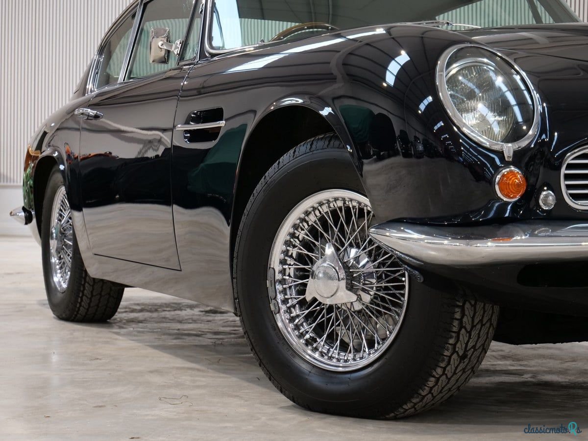 1970' Aston Martin DB6 photo #2