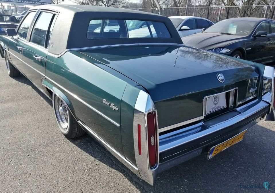 1980' Cadillac Fleetwood photo #3
