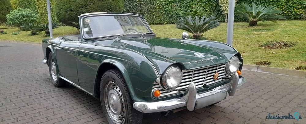 1962' Triumph TR4 photo #2
