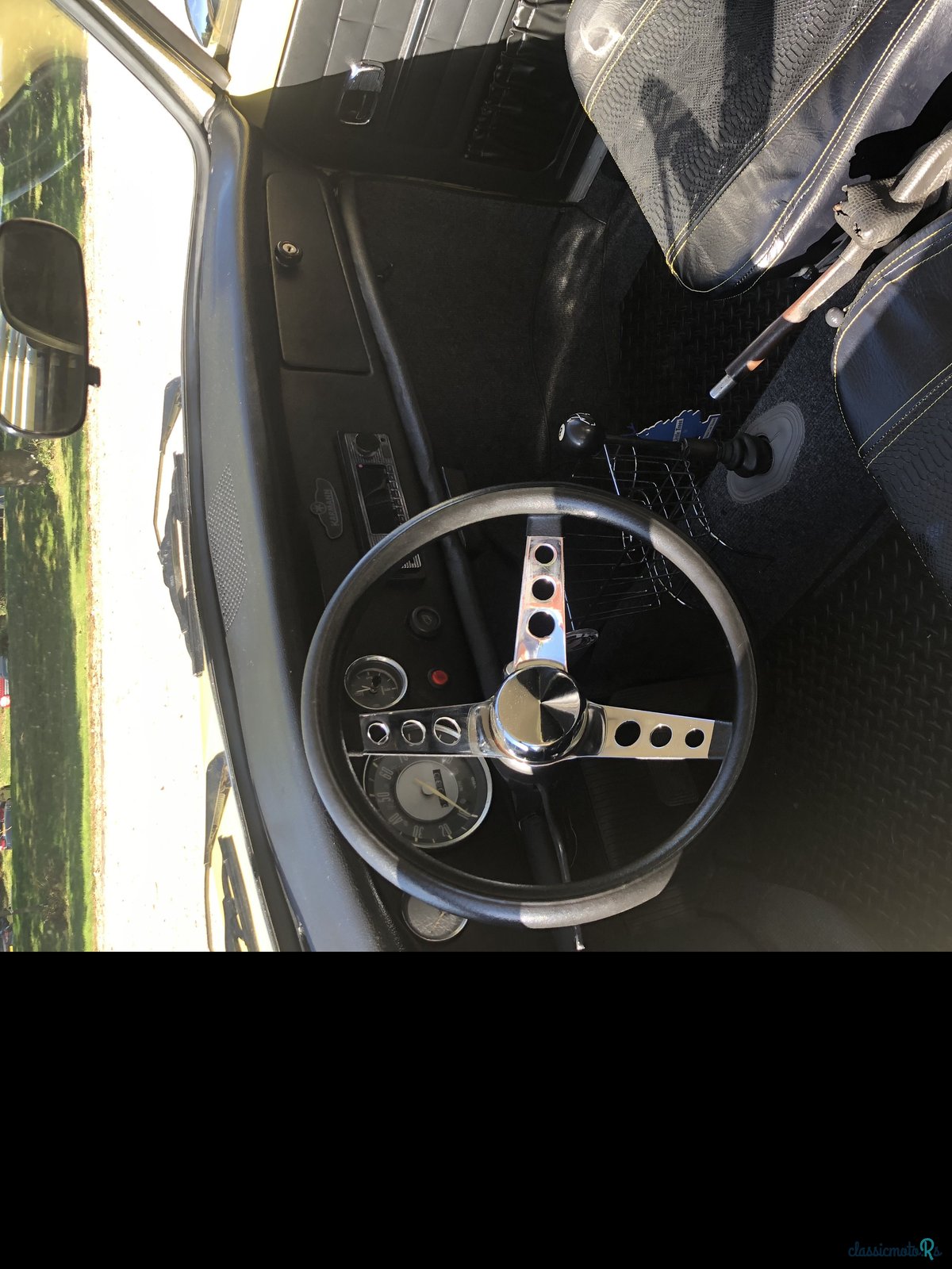 1969' Volkswagen Karmann Ghia photo #5