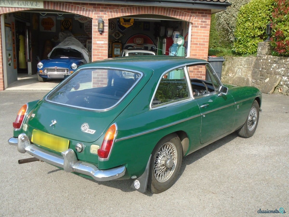 1970' MG MGB photo #3