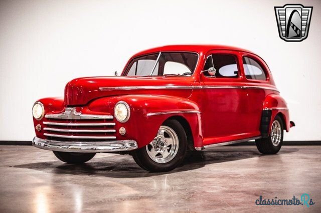 1947' Ford Deluxe photo #2