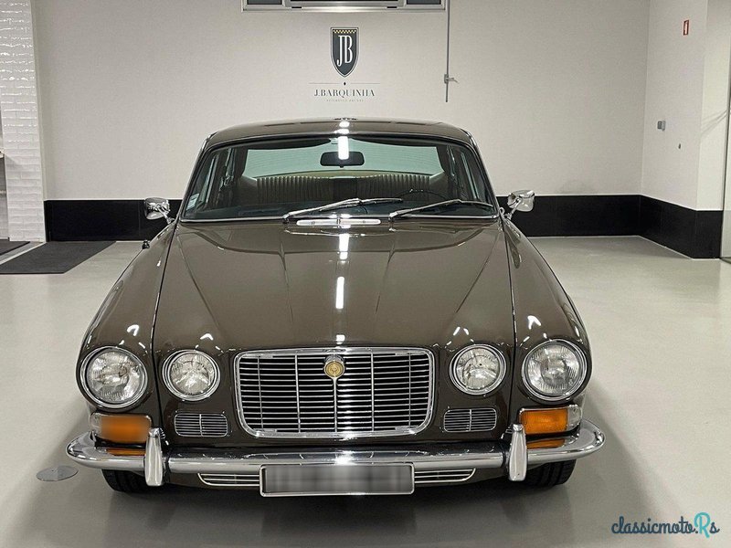 1972' Jaguar XJ photo #5