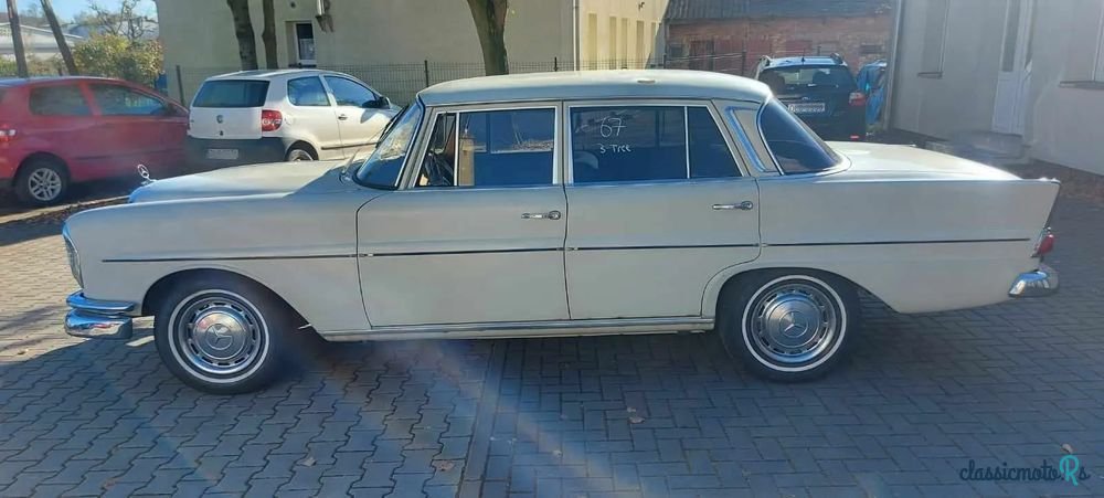 1963' Mercedes-Benz 220 W111 photo #2