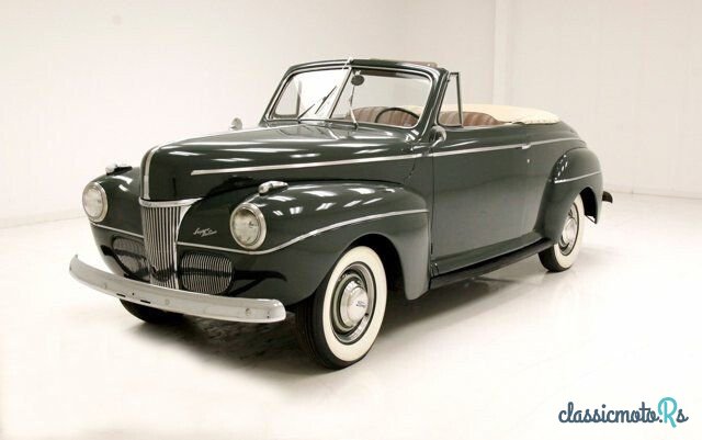 1941' Ford Super Deluxe photo #3