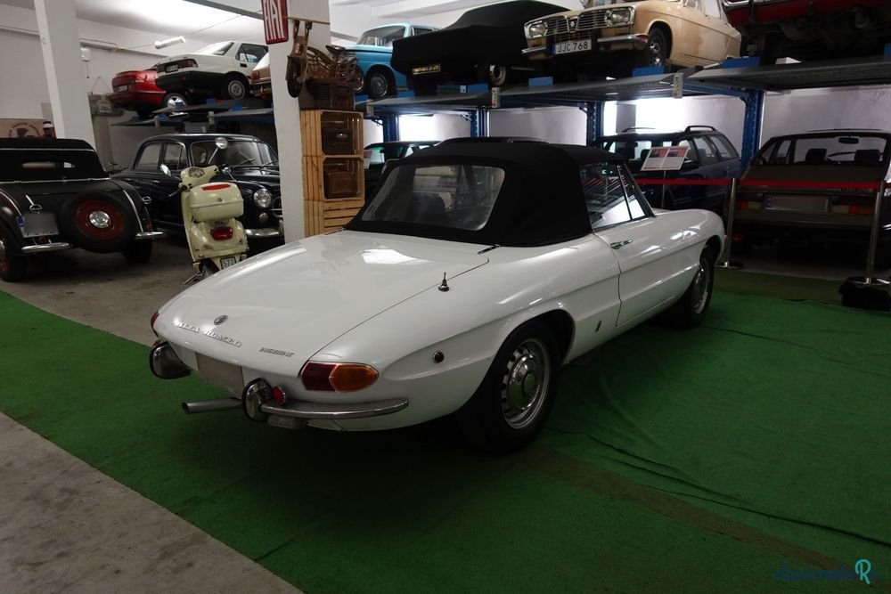 1969' Alfa Romeo Spider photo #5