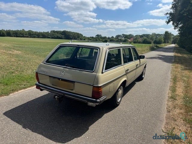 1982' Mercedes-Benz 300 photo #5