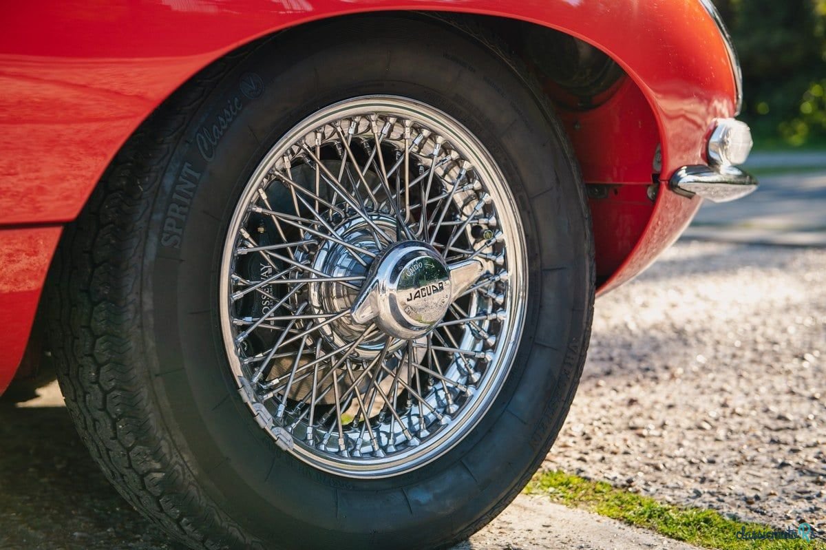 1963' Jaguar E-Type photo #3