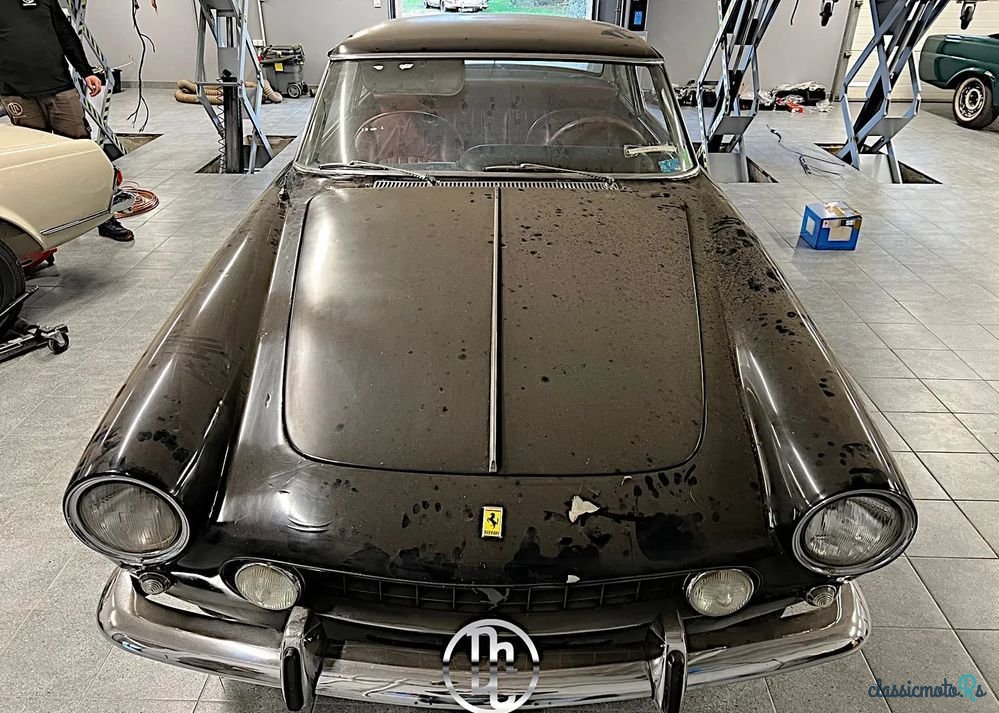 1963' Ferrari 250 photo #2