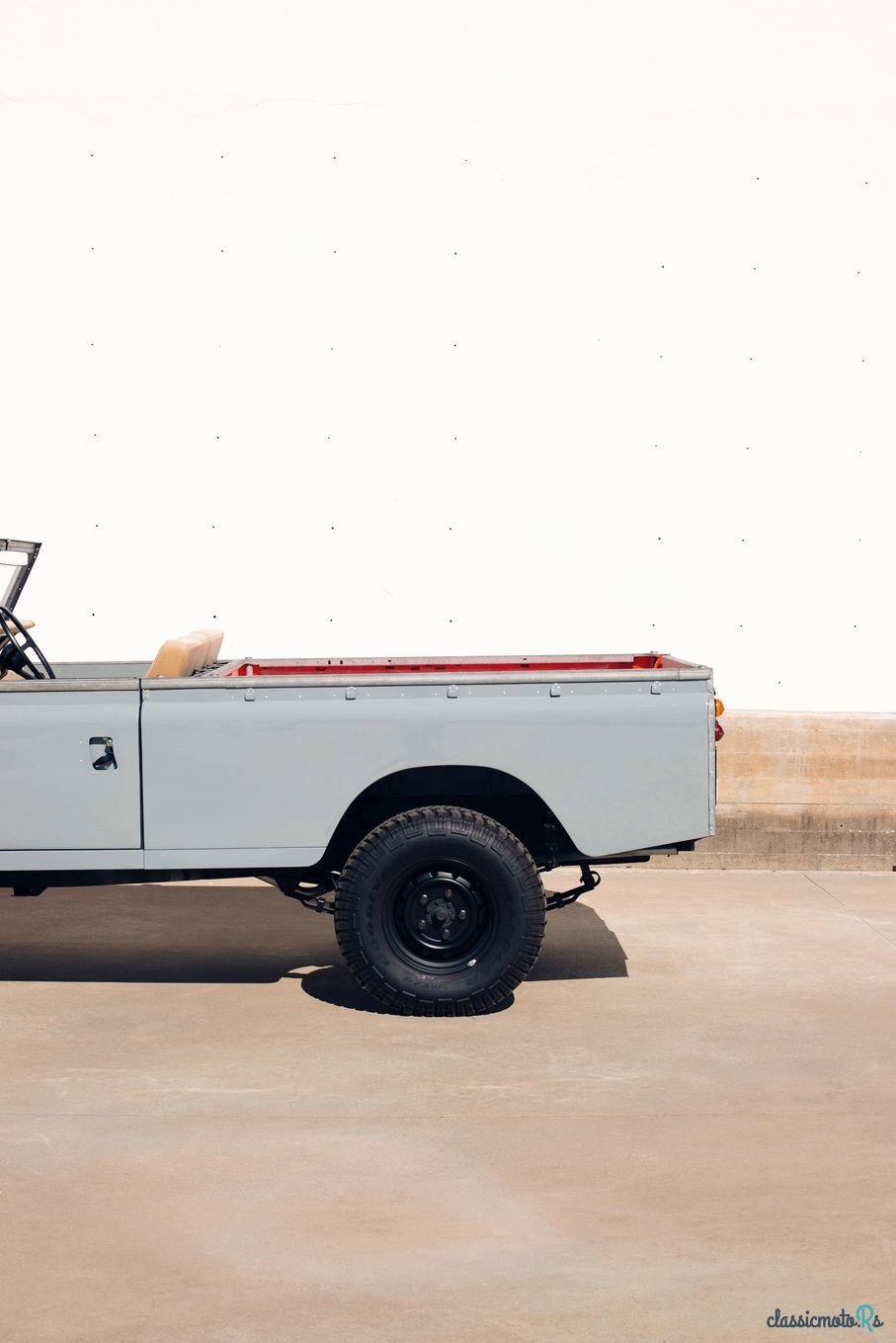 1973' Land Rover Serie III photo #4