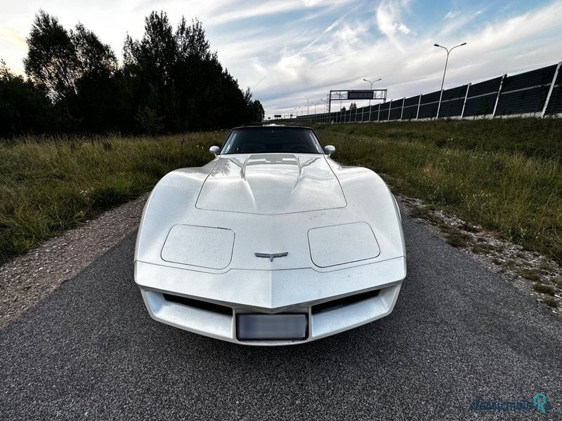 1980' Chevrolet Corvette photo #4