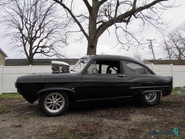 1951' Henry J Deluxe photo #1