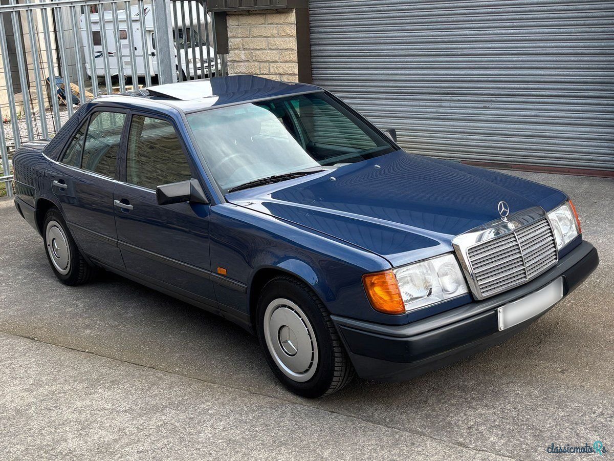 1989' Mercedes-Benz E Class photo #2