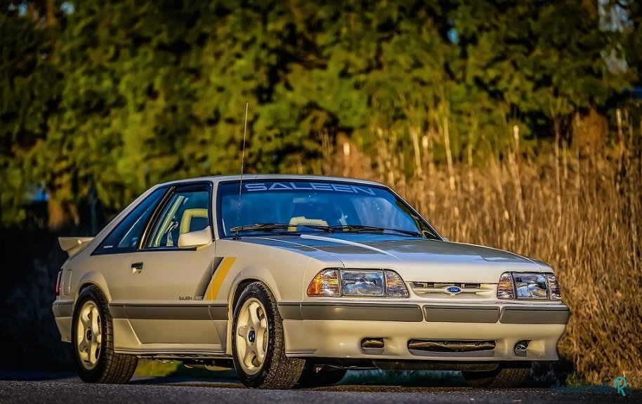 1989' Ford Mustang photo #3