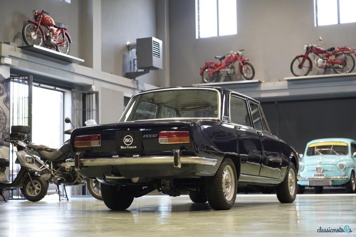 1972' Alfa Romeo Giulia photo #2