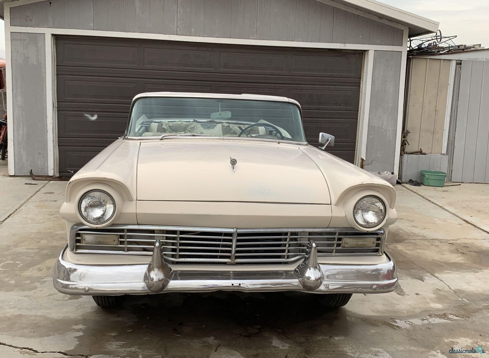 1957' Ford Fairlane photo #1