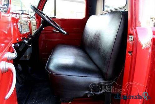 1948' Ford F3 Pick Up photo #2
