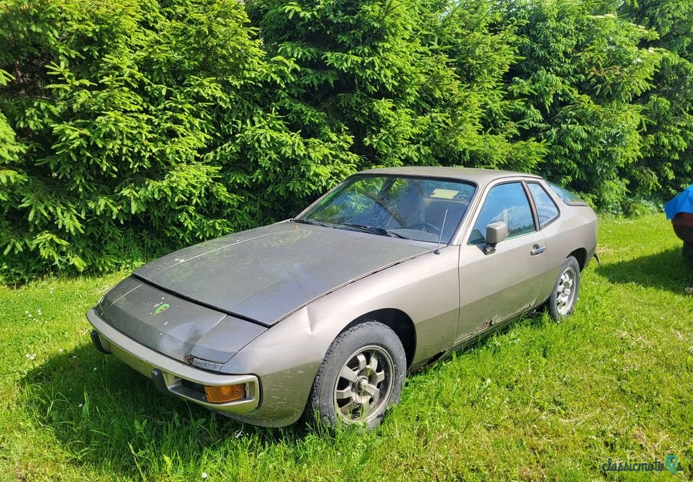 1976' Porsche 924 photo #1