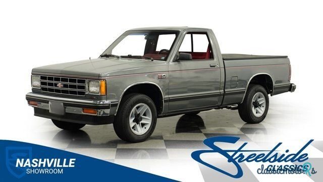 1988' Chevrolet S10 Pickup photo #1