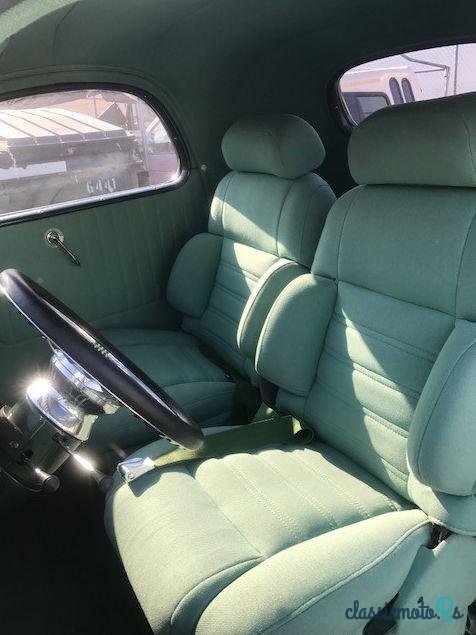 1936' Ford Deluxe photo #1