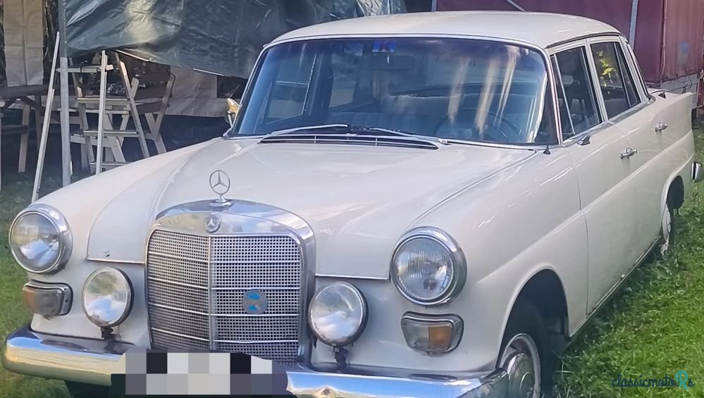 1968' Mercedes-Benz W110 photo #3