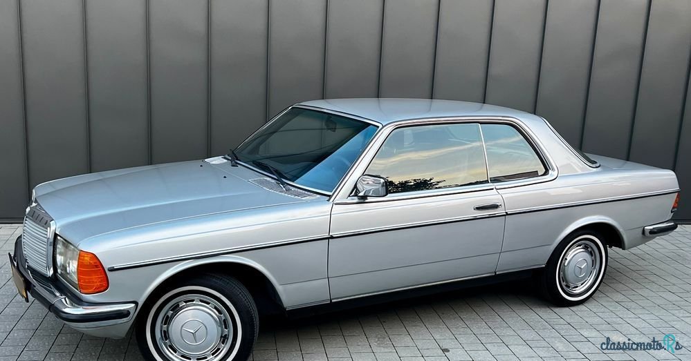 1977' Mercedes-Benz W123 photo #3
